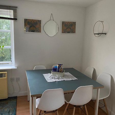 Canal-Flat Near Stratford International Station Apartment ลอนดอน ภายนอก รูปภาพ